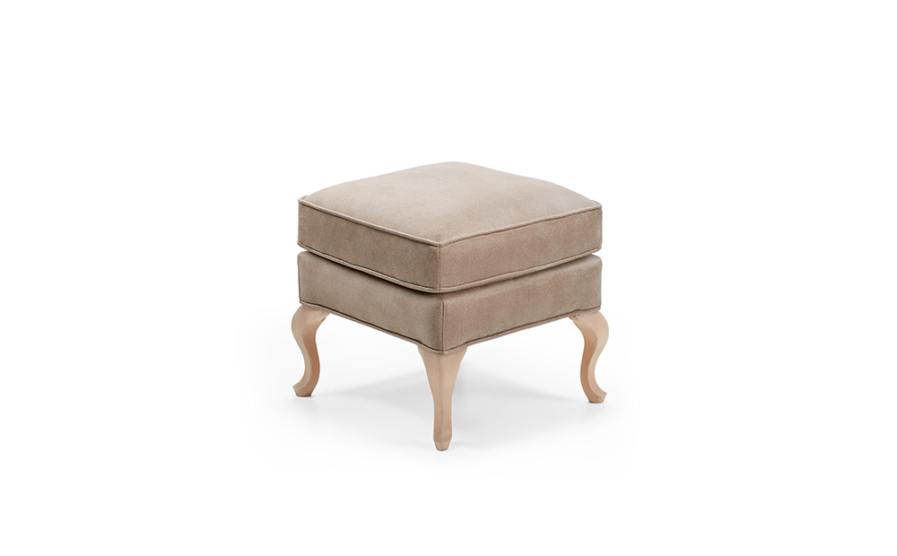 Manuel-Larraga-Coleccion-2018-_0071_Palacepouf Palace Pouf