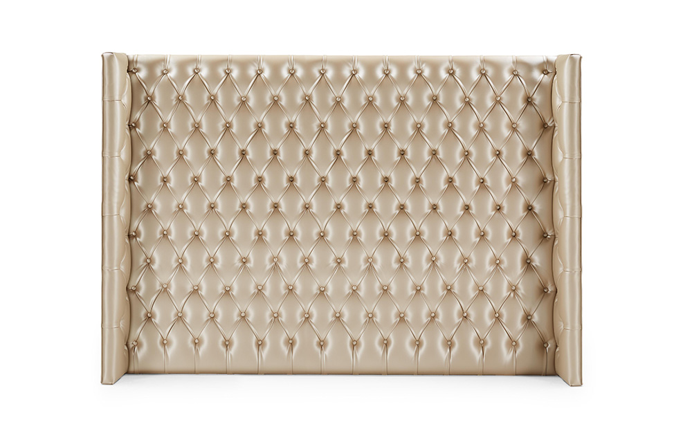 Manuel-Larraga-Coleccion-2018-_0089_Orejascapitone orejas capitone